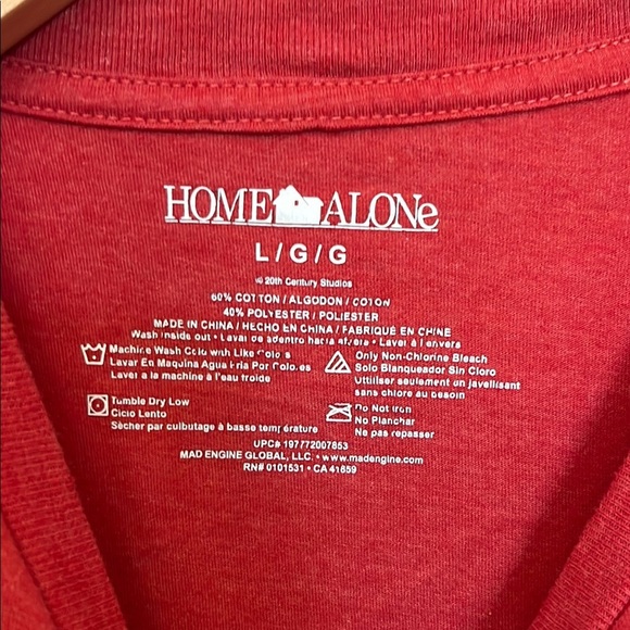 Home Alone Christmas T-Shirt size L - Picture 2 of 4
